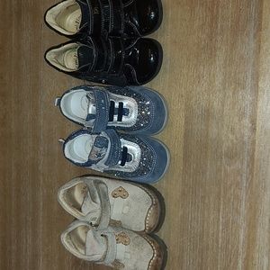 3 pairs of Primigi shoes size 23